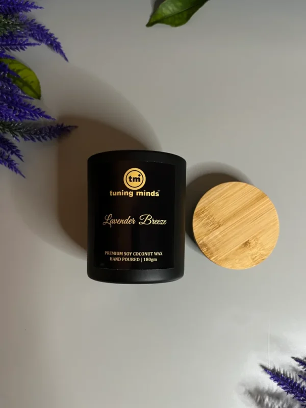 lavender-breeze-candles-img-03
