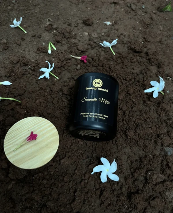 saundhi-mitti-candles-img-02 saundhi-mitti-candles-img-02
